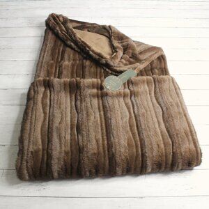 Tahari Faux Fur Throw Blanket Brown Faux Fur Luxurious Plush